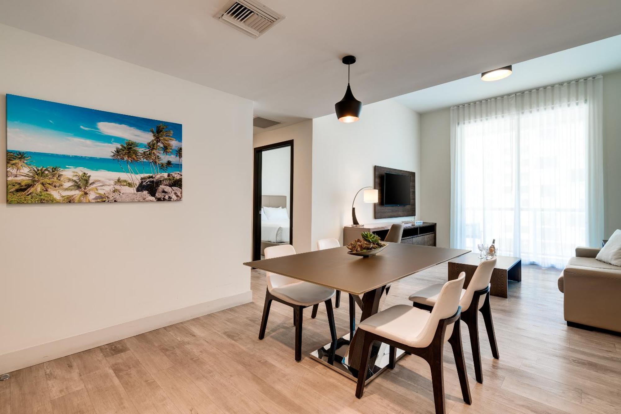 Costa Hollywood Beach Resort - An All Suite Hotel Exterior photo